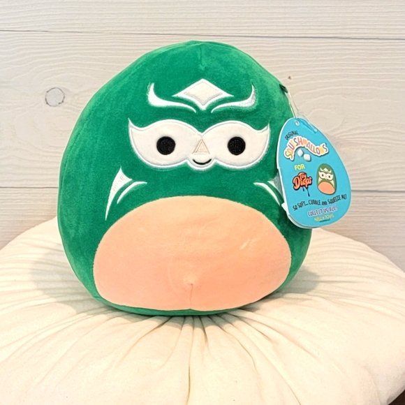 roberto squishmallow